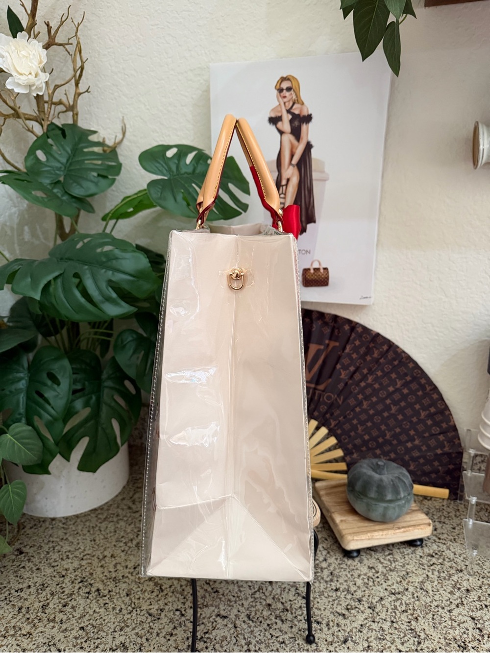 ♥️🤍♥️Louis Vuitton XL Holiday Gift Bag Tote♥️🤍♥️ - Picture 6 of 7